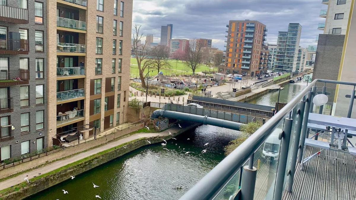 Canal Room Londen Buitenkant foto